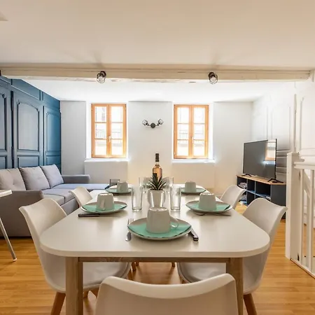 Le Double Pirou - 2 Duplex Climatises - Groupes *